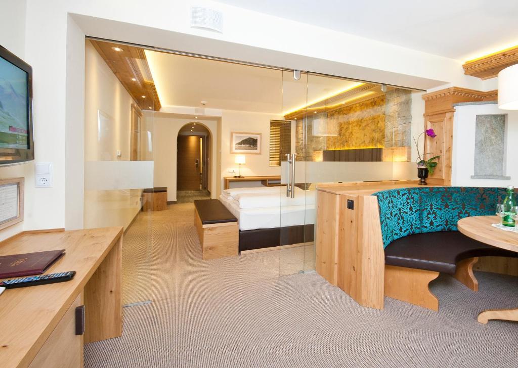 Hotel Tirol ايشجل المظهر الخارجي الصورة
